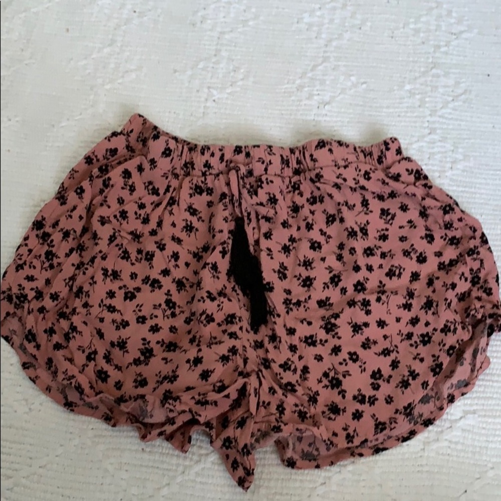 loose flower patterned shorts